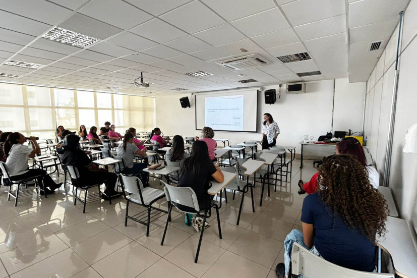 Palestras sobre saúde e autocuidado da mulher marcaram manhã na Escola do Legislativo