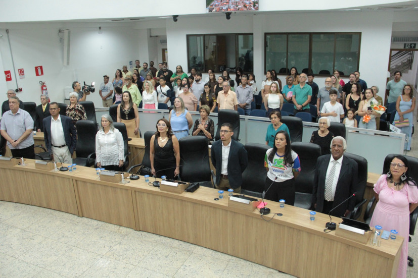 Câmara de Sete Lagoas realiza Sessão Solene em homenagem ao Dia do Professor