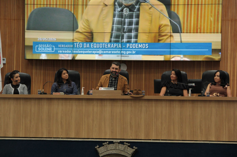 Câmara Municipal realizou Sessão Solene em homenagem às esposas de pastores