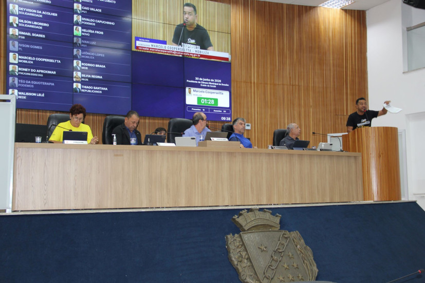 Câmara de Sete Lagoas realiza 22ª Reunião Ordinária com avanços em saúde, causa animal e assistência social 