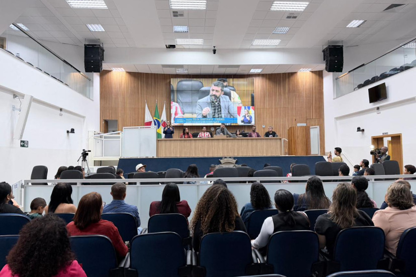 Câmara de Sete Lagoas homenageia pessoas com deficiência e profissionais da área em Sessão Solene 